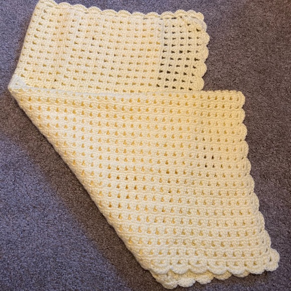 Crochet baby blanket - Picture 1 of 1